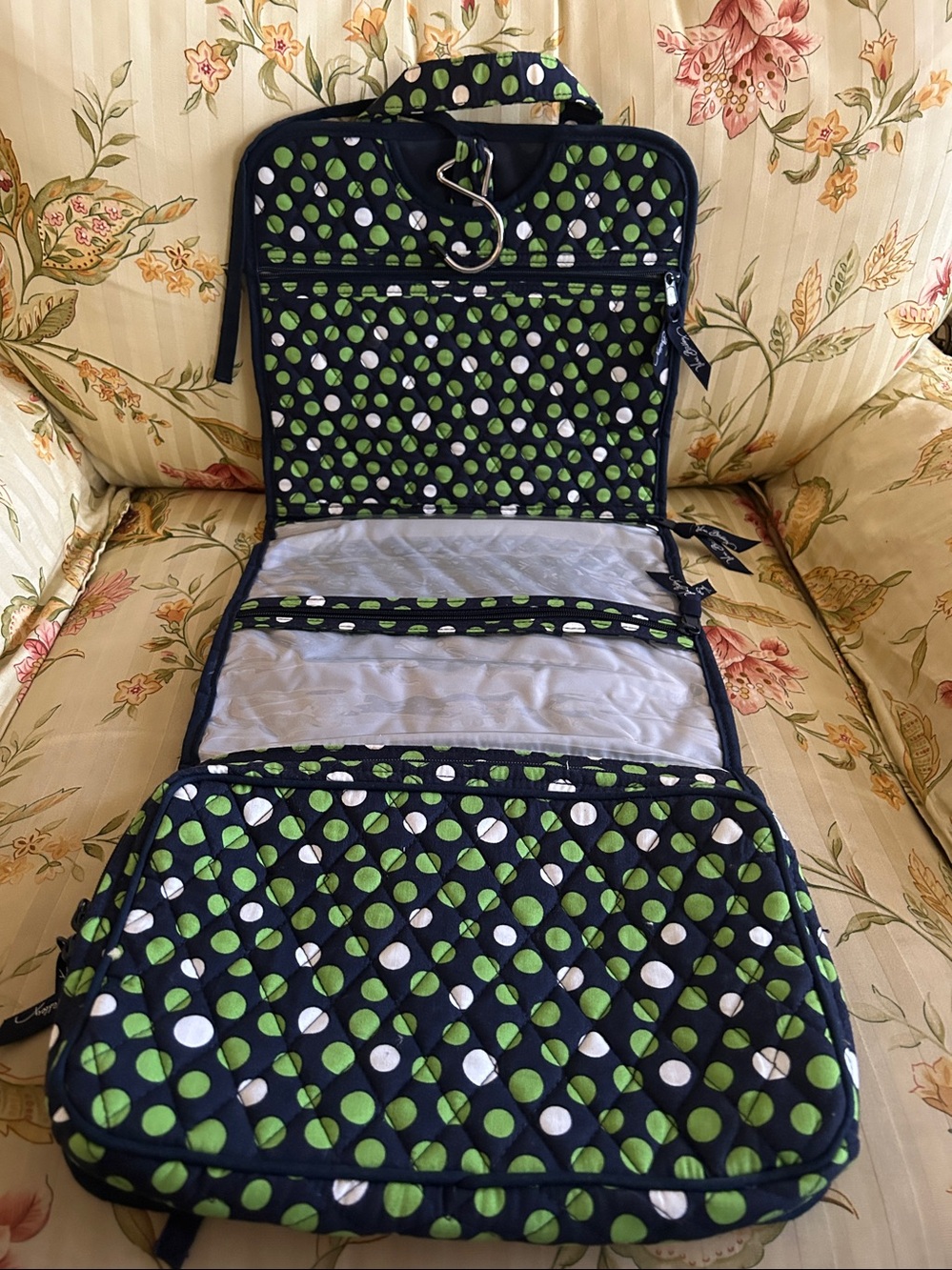 Vera Bradley Hanging Toiletries Case NEW